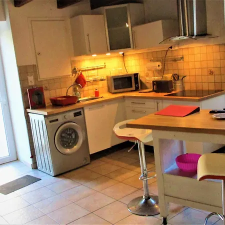 A Cote D'angouleme Semesterbostad Sireuil (Charente)